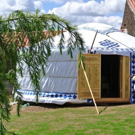 Lodge Yourtes Du Bocage